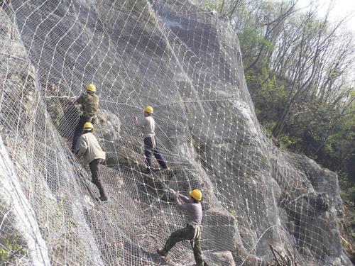 主動防護(hù)網(wǎng)施工